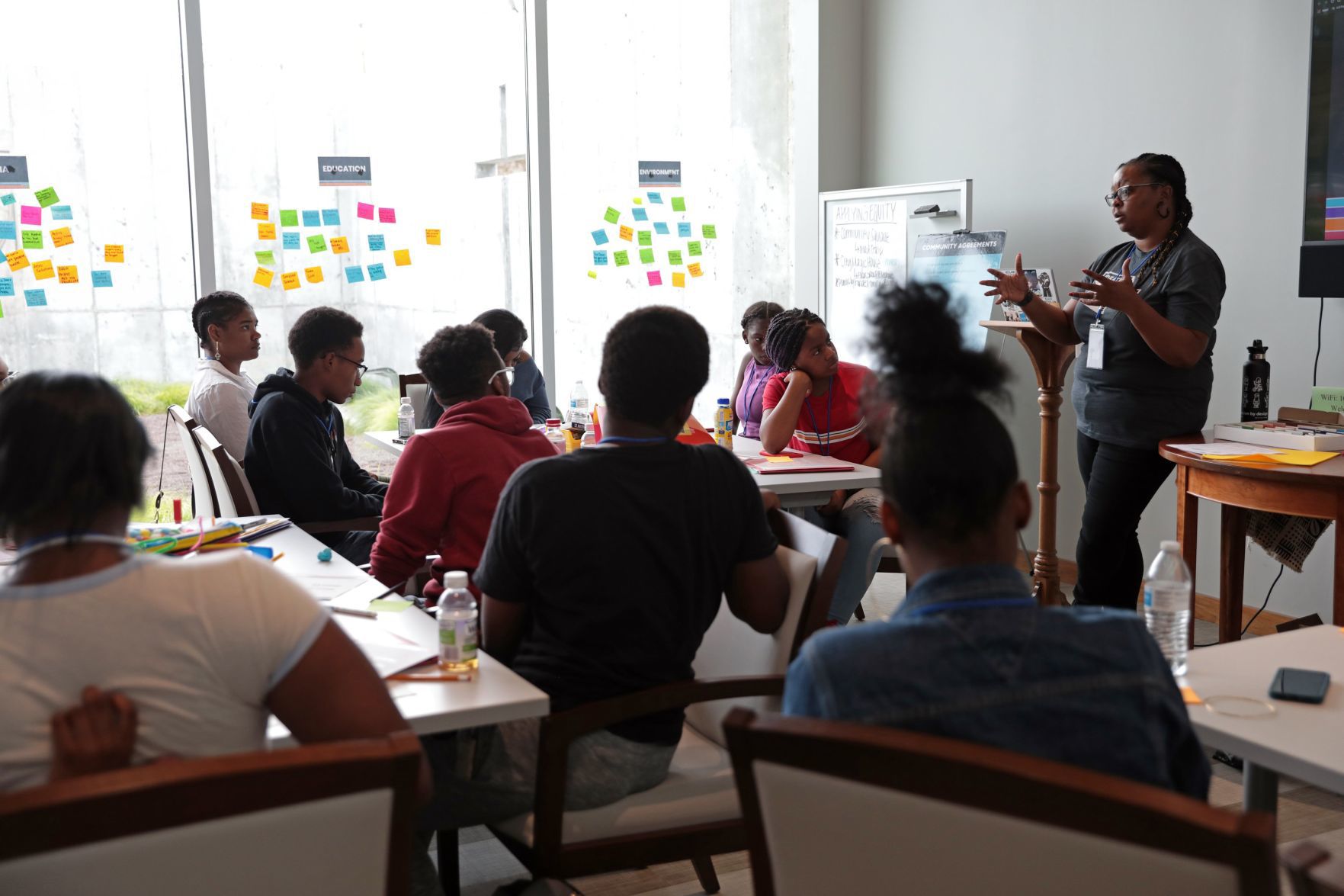 Young leaders look for ways to eliminate gun violence